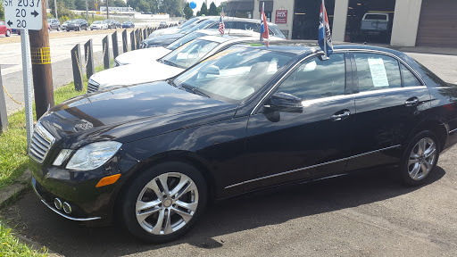 Used Car Dealer «Luxury Unlimited Auto Sales Inc.», reviews and photos, 2907 Old Lincoln Hwy, Trevose, PA 19053, USA