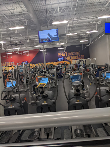 Health Club «Crunch-Deltona», reviews and photos, 1200 Deltona Blvd, Deltona, FL 32725, USA