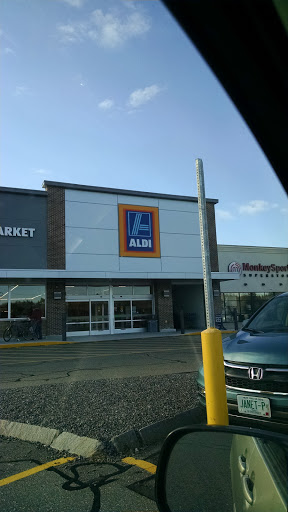 Supermarket «ALDI», reviews and photos, 30 Manchester Rd, Derry, NH 03038, USA