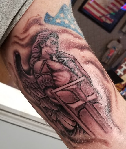 Tattoo Shop «Electric Tattoo Parlor , Piercing, and Tattoo Removal.», reviews and photos, 2319 Randall Rd, Carpentersville, IL 60110, USA