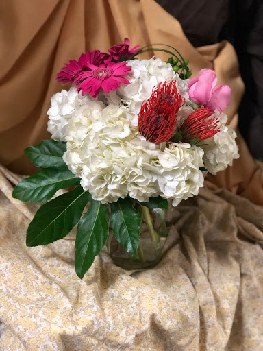 Florist «Elite Floral & Gift Shoppe», reviews and photos, 504 N Alafaya Trail #109, Orlando, FL 32828, USA