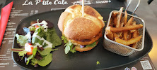 Hamburger du Restaurant La P'tite Cale à Les Sables-d'Olonne - n°4