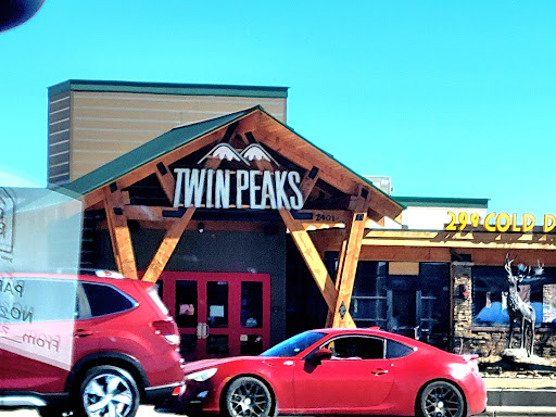 Twin Peaks Amarillo