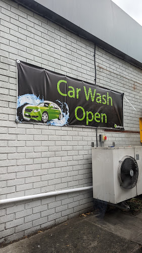 Reviews of Applegreen Drive Through Car Wash in Bristol - Car wash