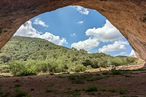 Cova Gran de Santa Linya image