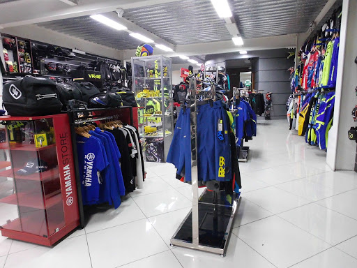 Tiendas de ropa de moto barata en Santiago de Chile