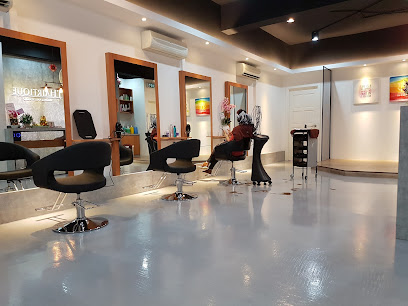 J'Hairtique Salon & Nail Studio
