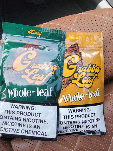 Tobacco Shop «9M Smoke Shop», reviews and photos, 522 W 19th St, Costa Mesa, CA 92627, USA