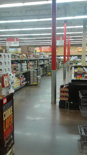 Grocery Store «Grocery Outlet Bargain Market», reviews and photos, 1130 Chester Pike, Sharon Hill, PA 19079, USA
