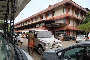 Government District Hospital, Chemmattamvayal image