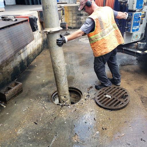 Plumber «Roto-Rooter Plumbing & Drain Services», reviews and photos, 1204 S 22nd St, Tampa, FL 33605, USA