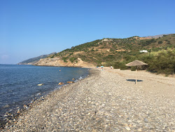 Paralia Kiparissi'in fotoğrafı geniş ile birlikte