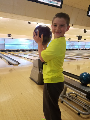 Bowling Alley «Collins Bowling Centers Inc.», reviews and photos, 205 Southland Dr, Lexington, KY 40503, USA