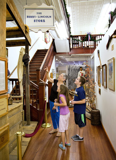 Museum «Lincoln Museum Inc», reviews and photos, 66 Lincoln Square, Hodgenville, KY 42748, USA