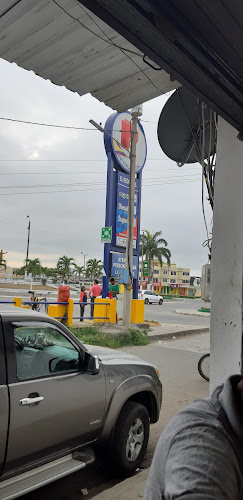 EL REDONDEL PETROLRIOS - Gasolinera