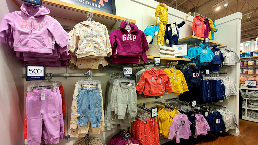 Clothing Store «Gap Outlet», reviews and photos, 12801 W Sunrise Blvd, Sunrise, FL 33323, USA