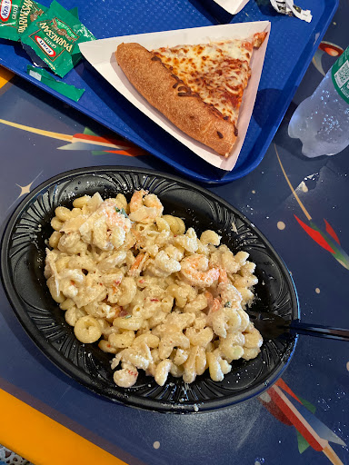 Shrimps pasta and cheese slice pizza