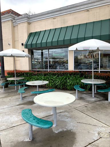 Bakery «Krispy Kreme Doughnuts», reviews and photos, 32450 Dyer St, Union City, CA 94587, USA