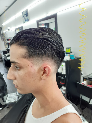 Barber Shop «V.I.P. Cuts Barber Shop Inc.», reviews and photos, 17519 Pines Blvd, Pembroke Pines, FL 33029, USA