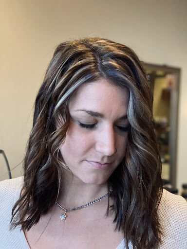 Beauty Salon «Artizan Salon», reviews and photos, 21430 SW Langer Farms Pkwy #152, Sherwood, OR 97140, USA