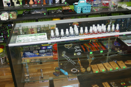 Tobacco Shop «Hypnotized Smoke Shop», reviews and photos, 2967 Patterson Rd, Florissant, MO 63031, USA