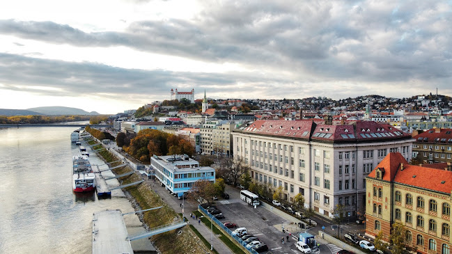 Komentáre a hodnotenia Parkovisko Osobný prístav - verejné parkovanie