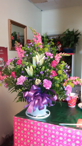 Florist «Talk of The Town Florist», reviews and photos, 38526 Co Rd 54 Suite 1, Zephyrhills, FL 33542, USA
