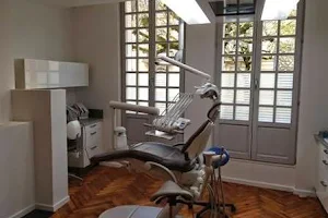 Ninnin Sebastian - Dentist Bordeaux image