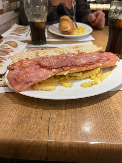 La cocina de Nines - Pl. de San Roque, 2, 28380 Colmenar de Oreja, Madrid, Spain