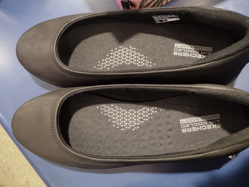 Shoe Store «SKECHERS Factory Outlet», reviews and photos, 19000 S Vermont Ave, Gardena, CA 90248, USA