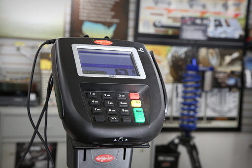 Truck Accessories Store «4 Wheel Parts - Fresno», reviews and photos, 4326 N Blackstone Ave, Fresno, CA 93726, USA