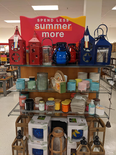 Department Store «T.J. Maxx», reviews and photos, 700 Broadway, Westwood, NJ 07675, USA