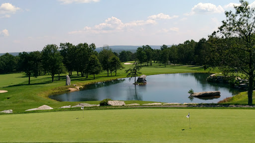 Golf Shop «Eagle Rock Golf Clubhouse & Pro Shop», reviews and photos, 191 Turnberry Ln, Hazle Township, PA 18202, USA