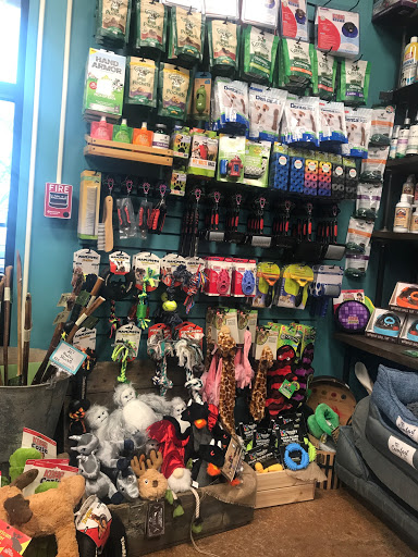 Pet Groomer «Dog & Hydrant», reviews and photos, 9240 Old Redwood Hwy #120, Windsor, CA 95492, USA