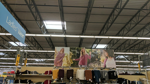 Department Store «Walmart Supercenter», reviews and photos, 415 Industrial Ave, Grinnell, IA 50112, USA