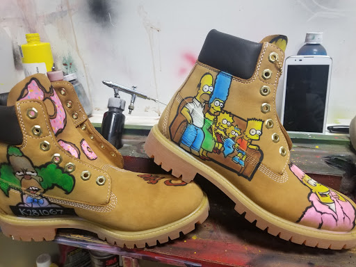 Airbrushing Service «Midwest Ink Airbrushing & Custom T-shirt Screen Print Shop», reviews and photos, 4733 S Ashland Ave, Chicago, IL 60609, USA