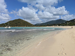 Fotografie cu Plaja Smuggler's Cove zonele de facilități