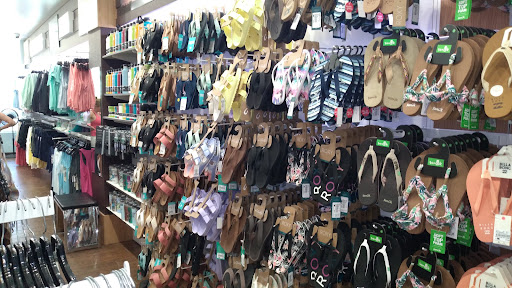 Clothing Store «Ron Jon Surf Shop», reviews and photos, 377 Mandalay Ave, Clearwater Beach, FL 33767, USA