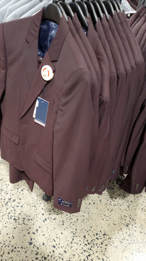 Clothing Store «K&G Fashion Superstore», reviews and photos, 77 Willowbrook Blvd Suite 81, Wayne, NJ 07470, USA