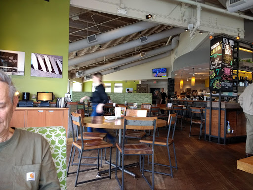 Shopping Mall «Beach Walk Shopping Center», reviews and photos, 437 Hwy 101, Solana Beach, CA 92075, USA