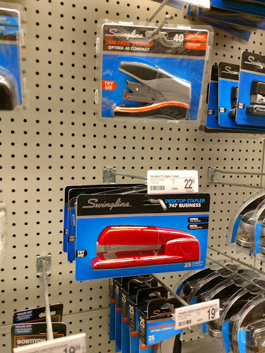 Office Supply Store «Staples», reviews and photos, 755 Lancaster Ave, Bryn Mawr, PA 19010, USA