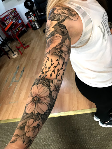 Explore ladies small tattoo ideas, creative tattoo ideas in Sunbury, available at Absinthe Tattoo