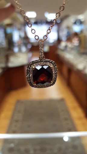 Jewelry Store «A & M Jewelers Antique & Modern Jewelry», reviews and photos, 708 N Rolling Rd, Catonsville, MD 21228, USA