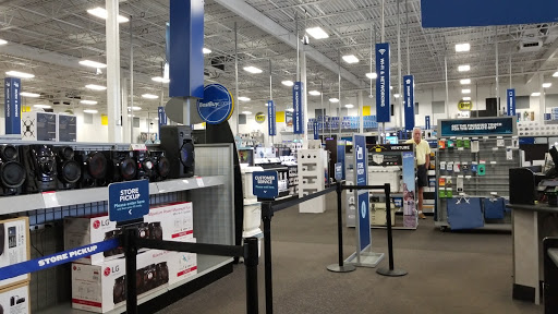 Electronics Store «Best Buy», reviews and photos, 6156 20th St, Vero Beach, FL 32966, USA