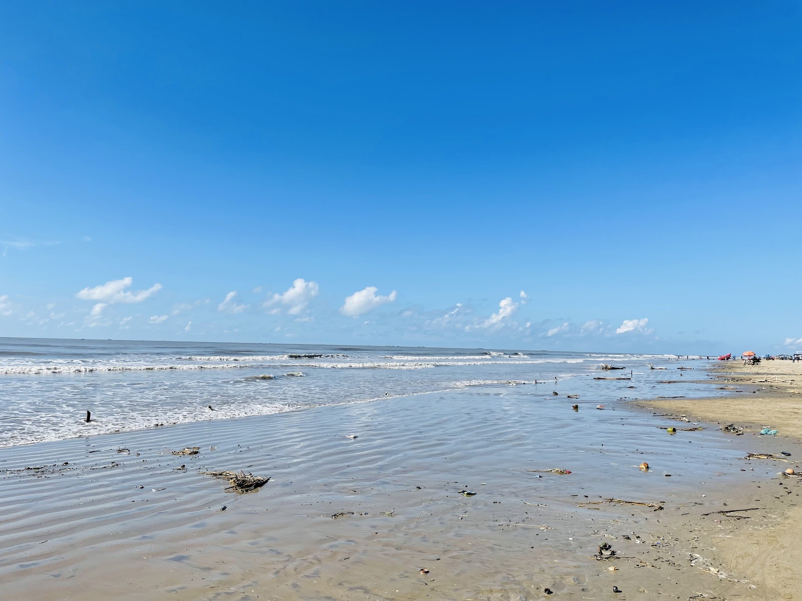Foto af Mandarmani Beach med lang lige kyst