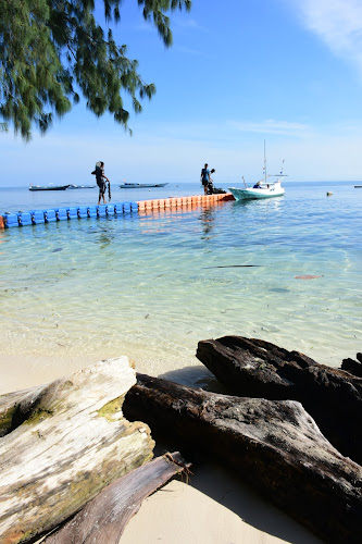 Pulau Kapoposan Pangkep