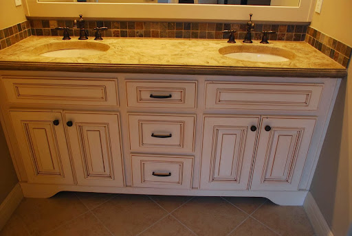 Cabinet Maker «K.C. Custom Cabinets Inc. and Kansas City Construction», reviews and photos, 18320 Prairie View Rd, Tonganoxie, KS 66086, USA