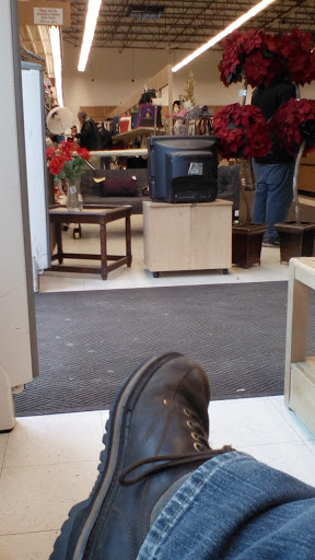 Thrift Store «Valley Thrift Store», reviews and photos, 4301 Dixie Hwy, Fairfield, OH 45014, USA