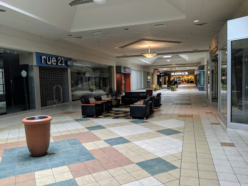 Shopping Mall «Forest Mall», reviews and photos, 835 W Johnson St, Fond du Lac, WI 54935, USA
