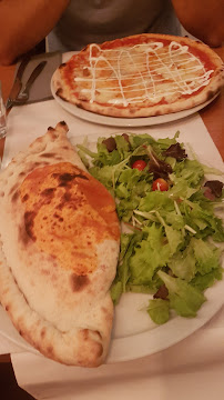 Calzone du Restaurant italien Pizza Wawa à Paris - n°18